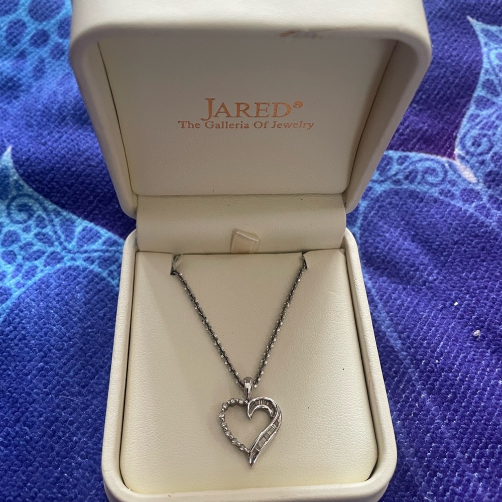Jared Diamond Heart Necklace  Round-cut Sterling Silver
